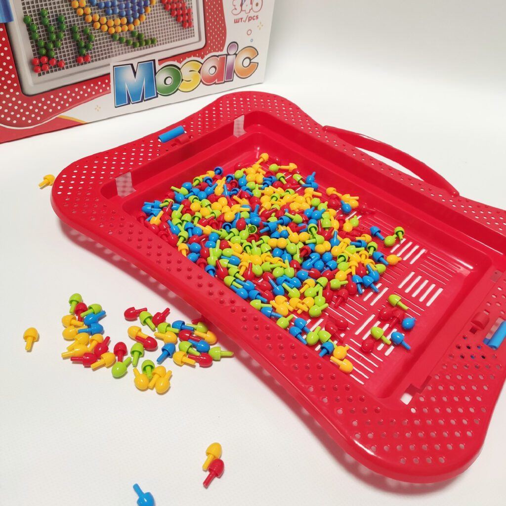 Іграшка Мозаїка 4 ТехноК 3367 в пеналі саквояжі 340 фішок 4 кольори дитяча пластикова розвиваюча для дітей - 3