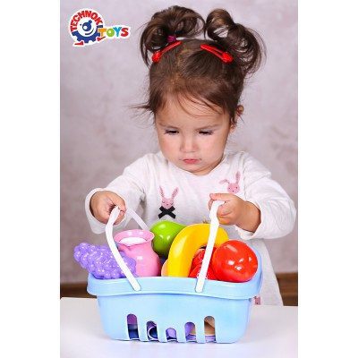 Набір посуду для пікніка ТехноК 7242 кошик фрукти десерти глечик чашки блюдця ложки дитяча іграшка пластикова для дітей - 6